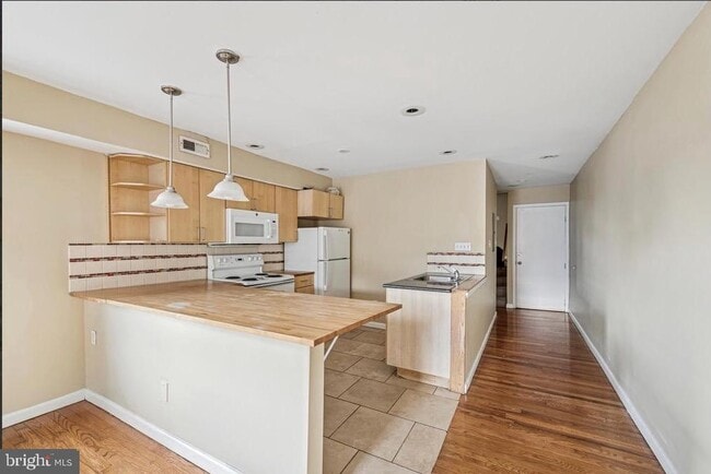 Building Photo - 1503 N 17th St