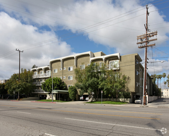 Building Photo - 5307 Sepulveda Blvd.