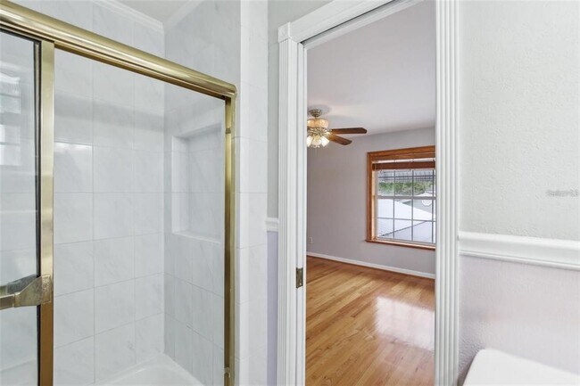 Building Photo - 8706 Elmwood Ln