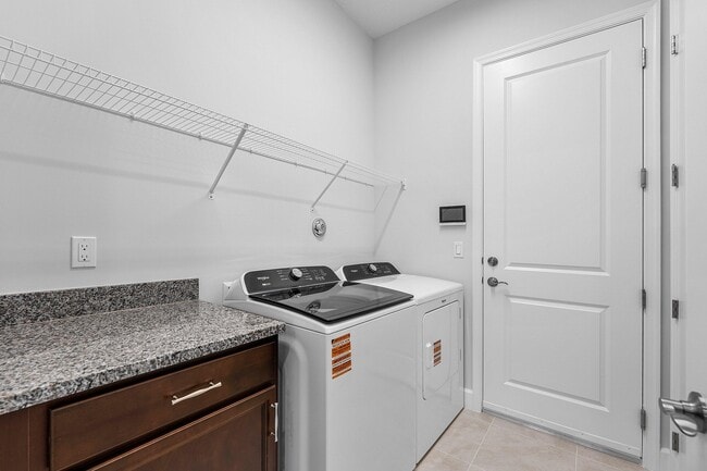 Building Photo - 5781 Lodgepole Ln