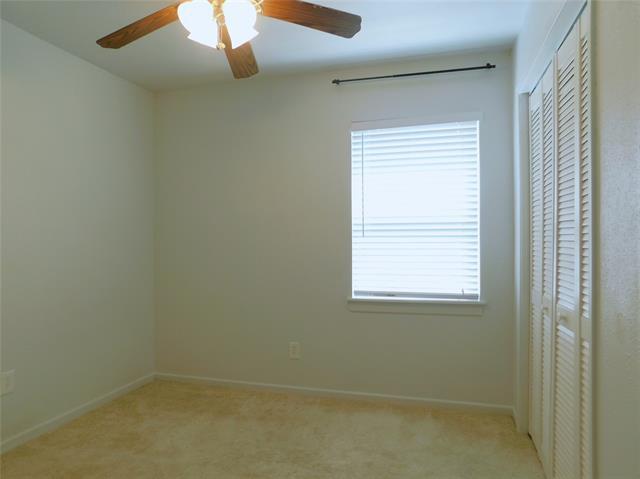 Building Photo - 705 Sun Valley Dr
