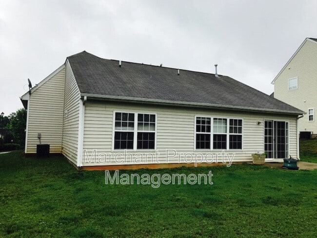 Building Photo - 776 Waterbrook Ln