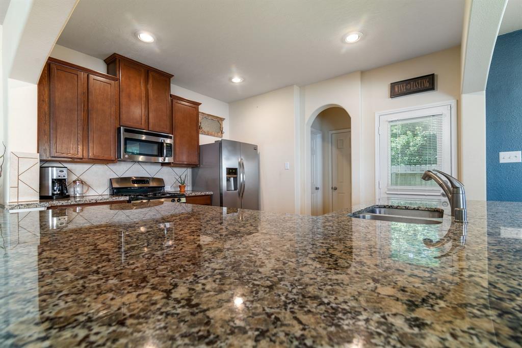 Fully Equipped Kitchen - 14651 Roaring Fork Ln