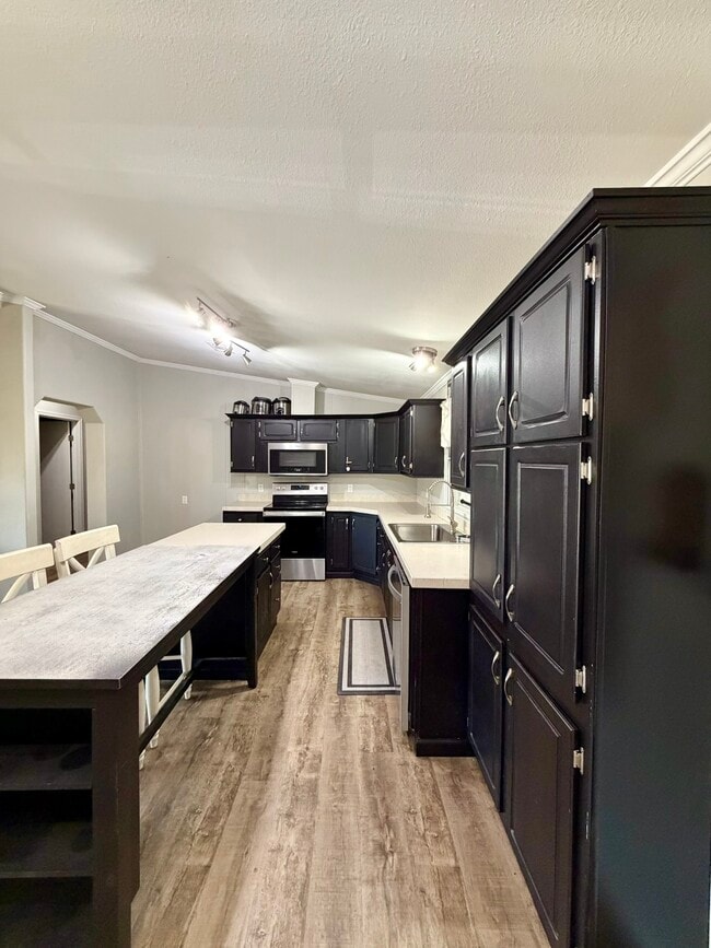 Building Photo - 215 Martin-Prejean Rd