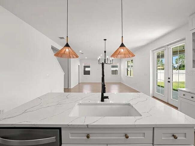 Building Photo - 5005 Golden River Ln