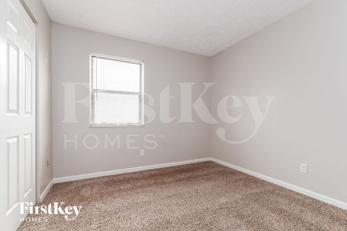Building Photo - 5326 Yucatan Dr