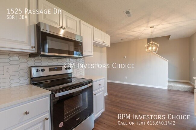 Building Photo - 1525 Passage Dr