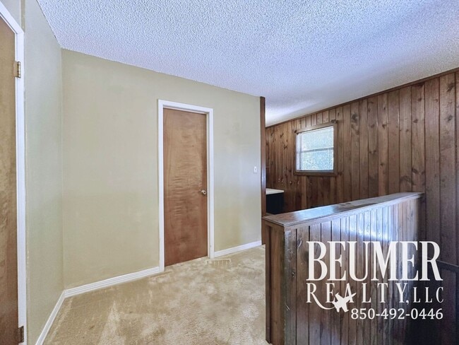 Building Photo - 15025 Innerarity Point Rd