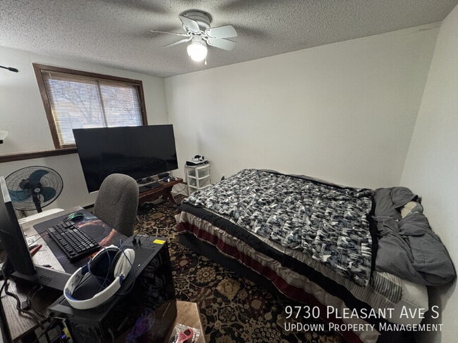 Building Photo - 9730 Pleasant Ave S