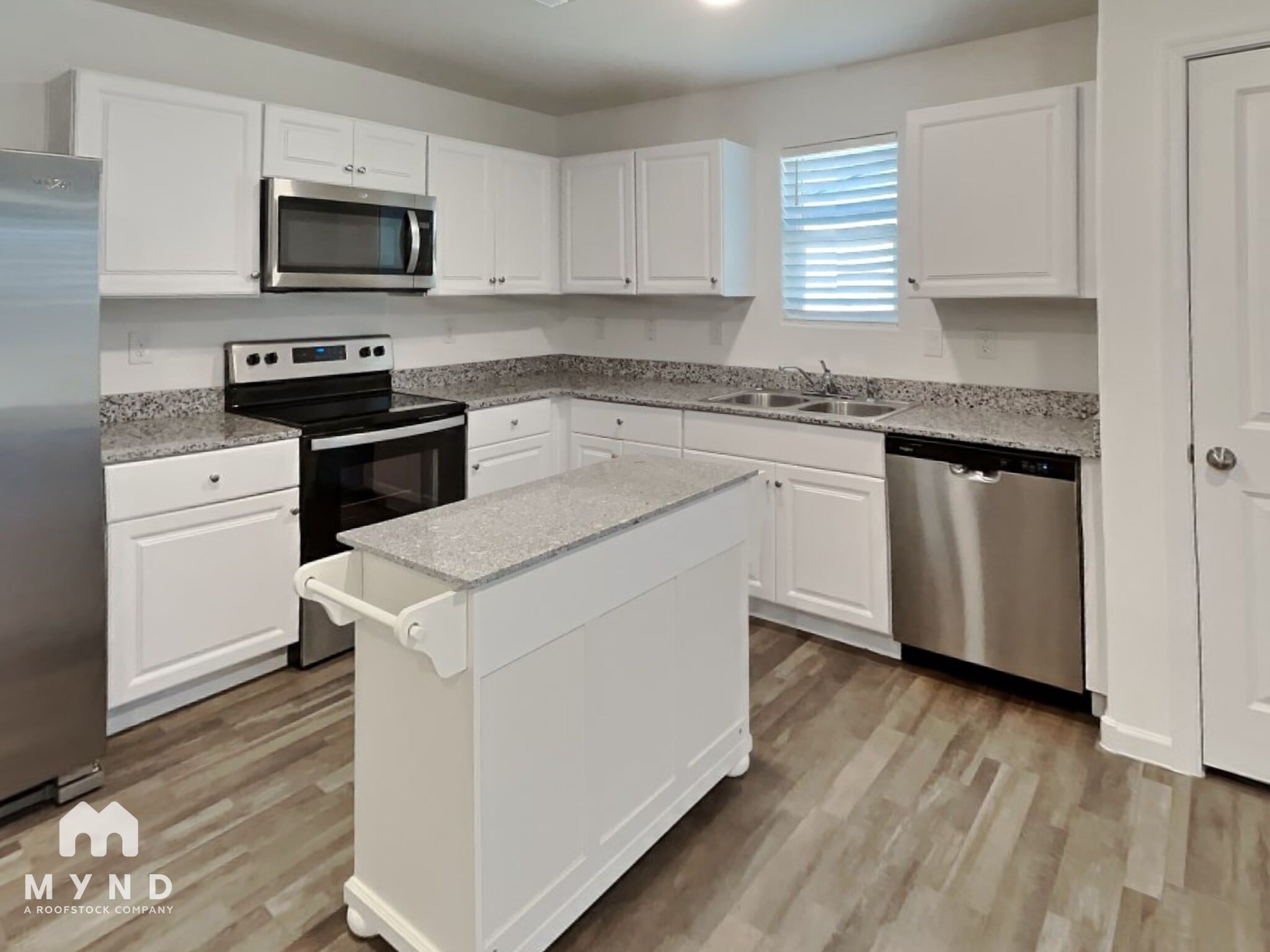 Building Photo - 9770 W Heather Dr