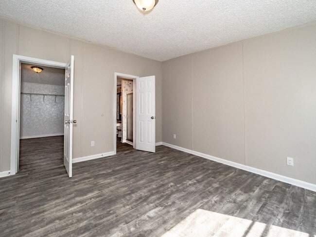Building Photo - Welcome to this Newly Remodeled  Home in a Stellar Location