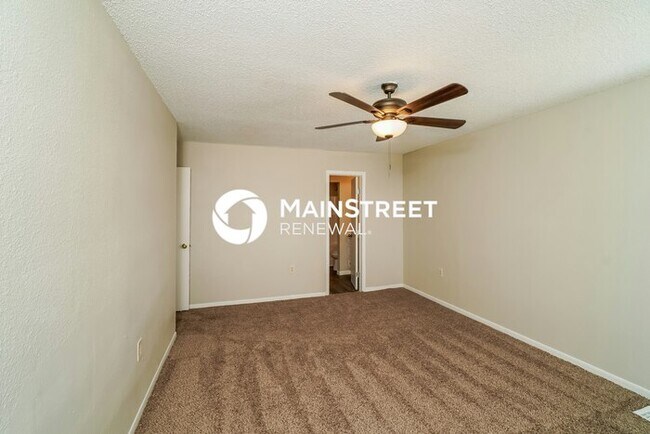 Building Photo - 3 Bedroom Pet-Friendly Home in San Antonio, TX with Main Street Renewal