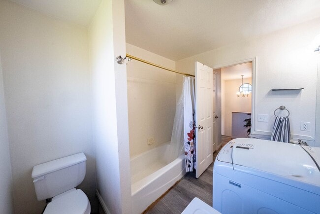 Building Photo - North Orem 2 bedroom/1 bath apartment