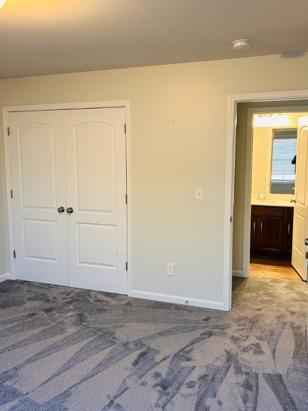 Building Photo - 292 Holt St