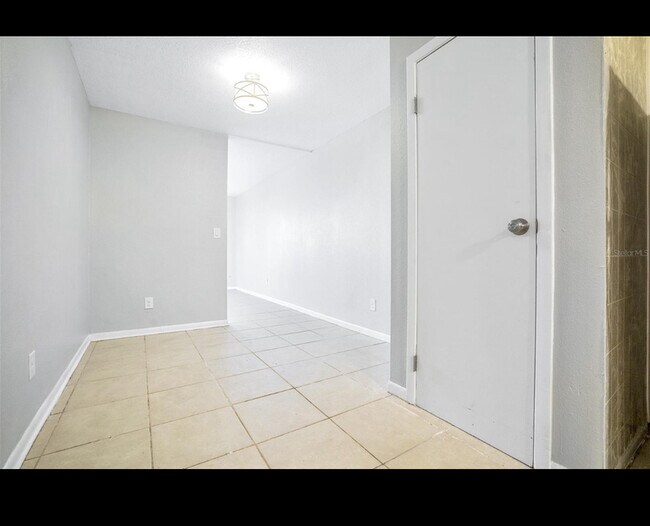 Building Photo - 449 Arapahoe Ave