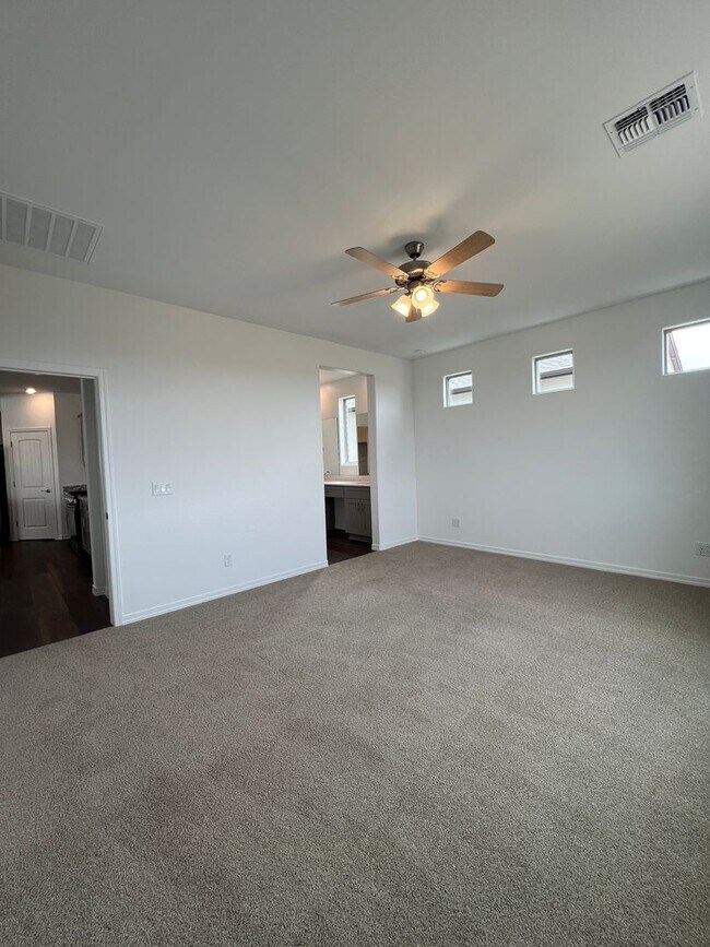 Building Photo - Brand New Home In Pronghorn Ranch!