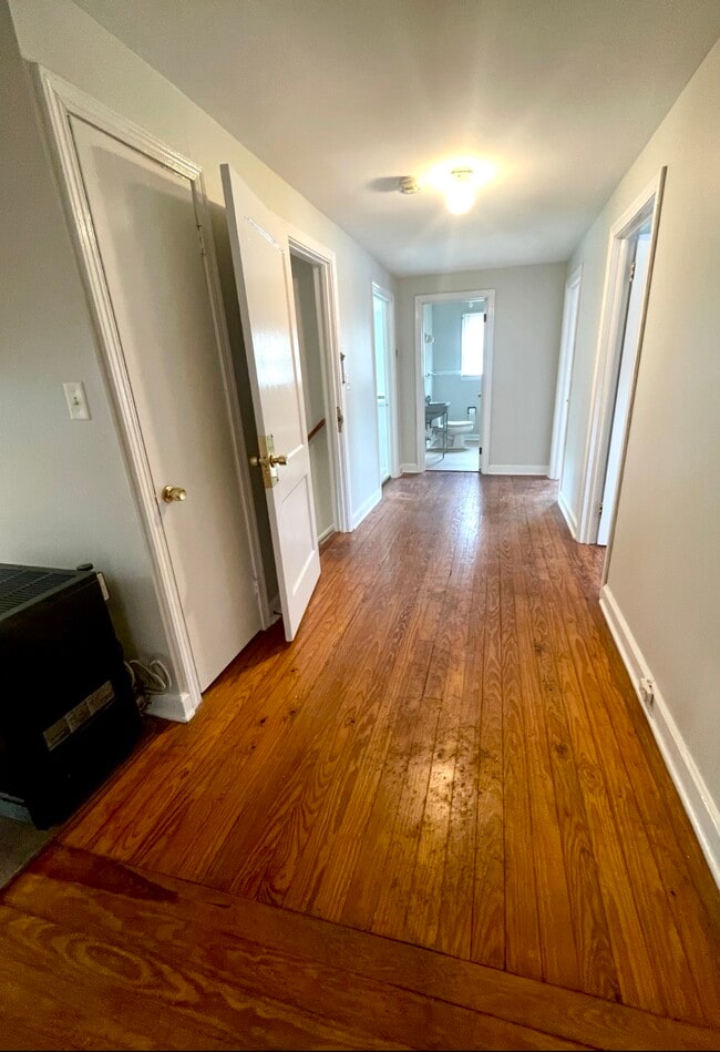 Building Photo - VP Real Estate 21
