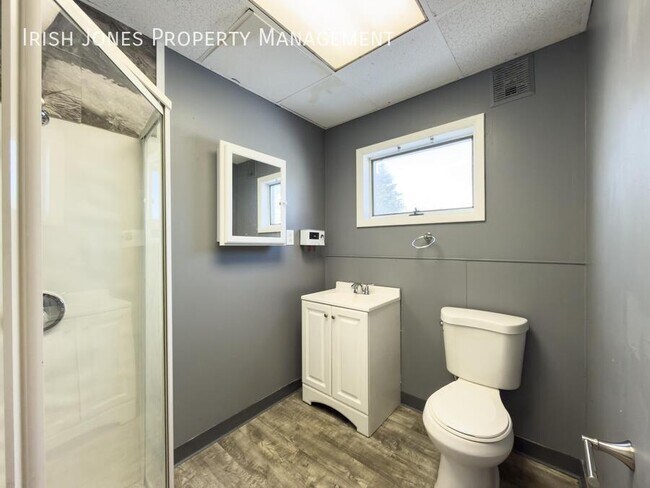 Building Photo - 1213 Walden Ave