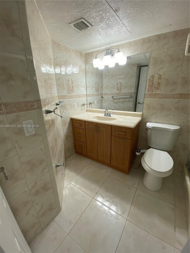 Building Photo - 17500 NW 67th Pl