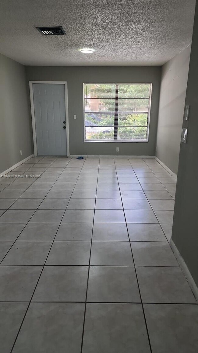 Building Photo - 11544 NW 44th St