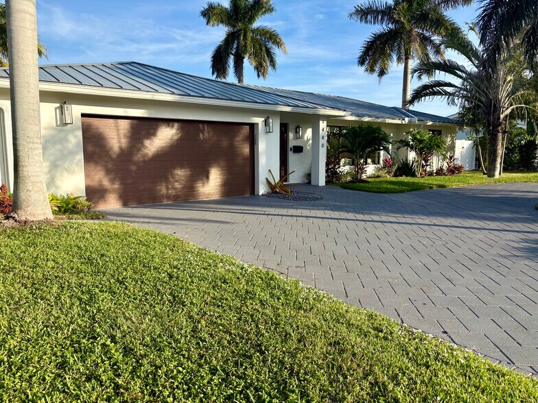 Building Photo - 4440 NE 26th Ave