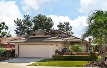 Building Photo - Very Cute 3 bedroom 2 bath Home!!