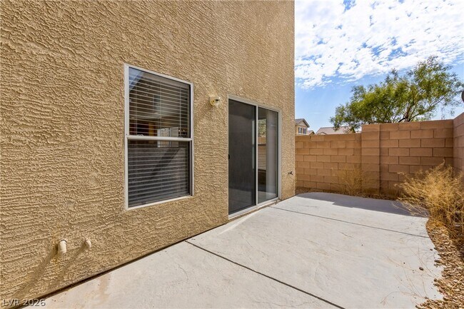 Building Photo - 11932 Spurge Laurel St