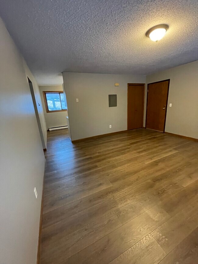 Building Photo - 10525 45th Ave N