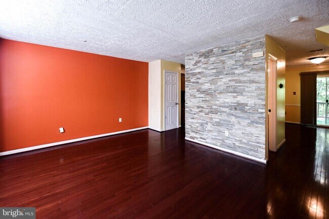 Building Photo - 7234 Tamo Ct
