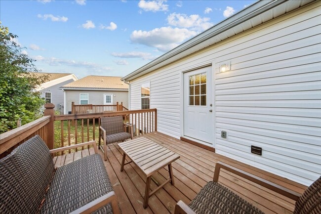 Building Photo - Pristine 3 Bed 2 Bath Home in Dalton