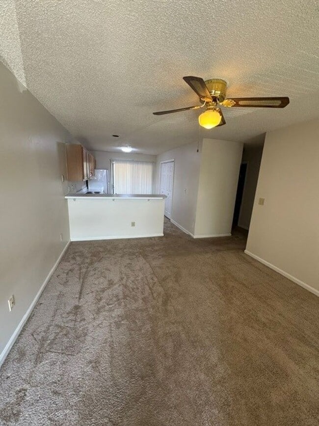 Building Photo - ***** $200 OFF FIRST MONTH RENT *****