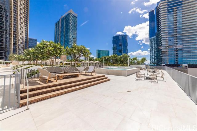 Building Photo - 1000 Auahi St