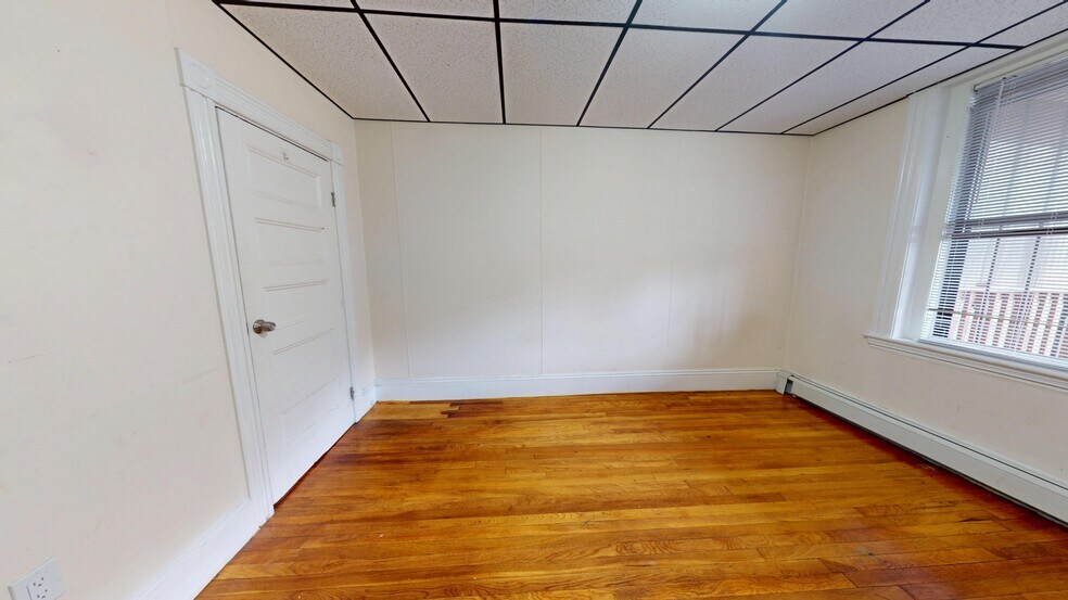 Building Photo - 882 Huntington Ave