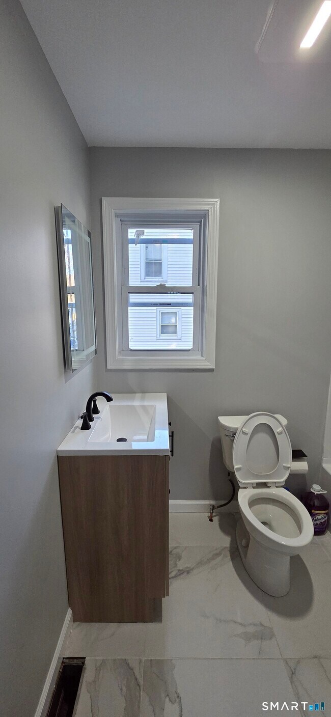 Building Photo - 126 Tremont St