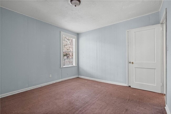 Building Photo - 2063 S Gimon Cir