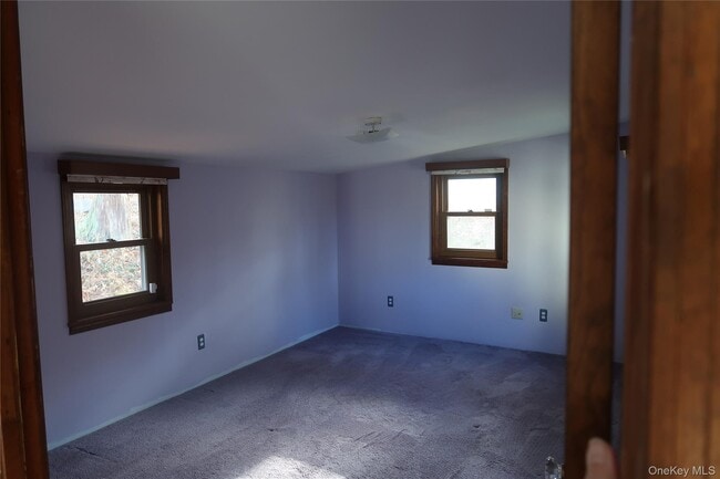 Building Photo - 15 Woodland Cir N