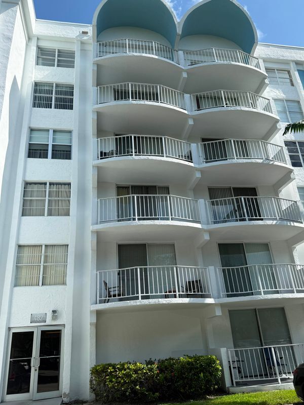 Building Photo - 482 NW 165th St