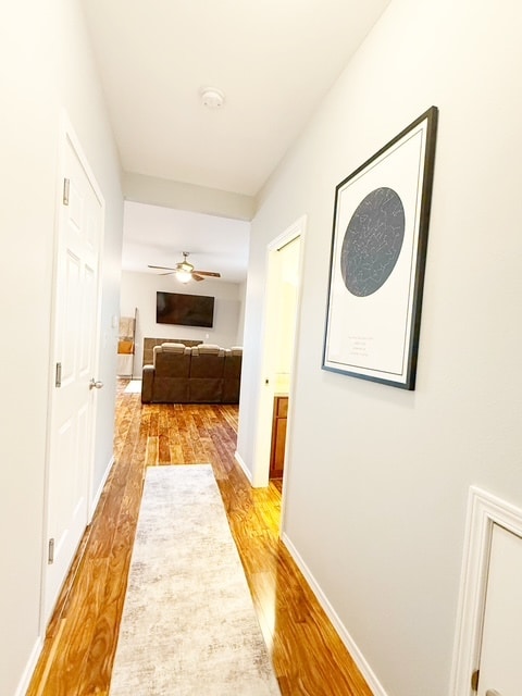 Building Photo - 275 NE Miramar Cir