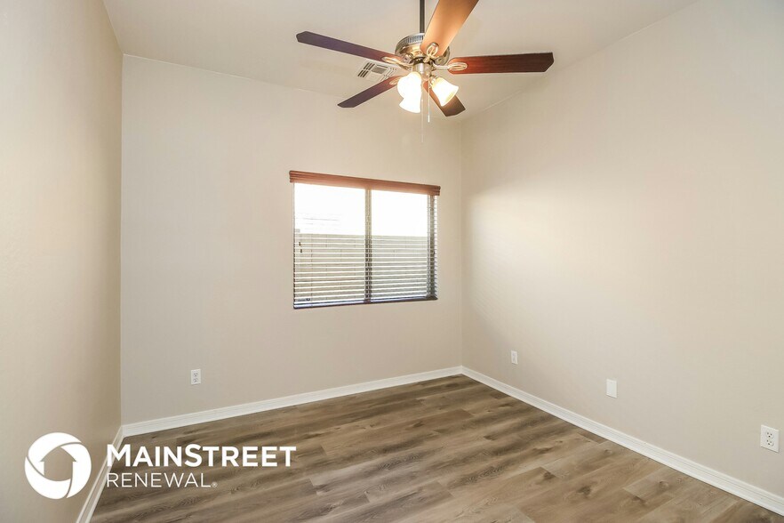 Building Photo - 42725 W Martie Lynn Rd