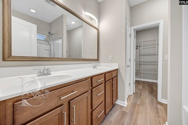 Building Photo - 161 Springhaven Dr