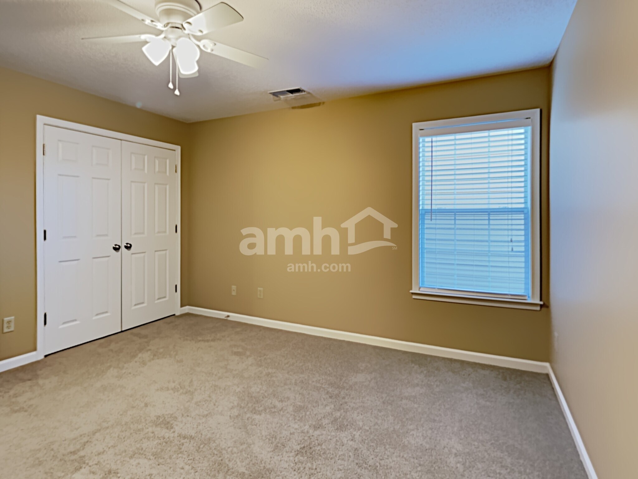 Building Photo - 8739 Overcup Oaks Dr