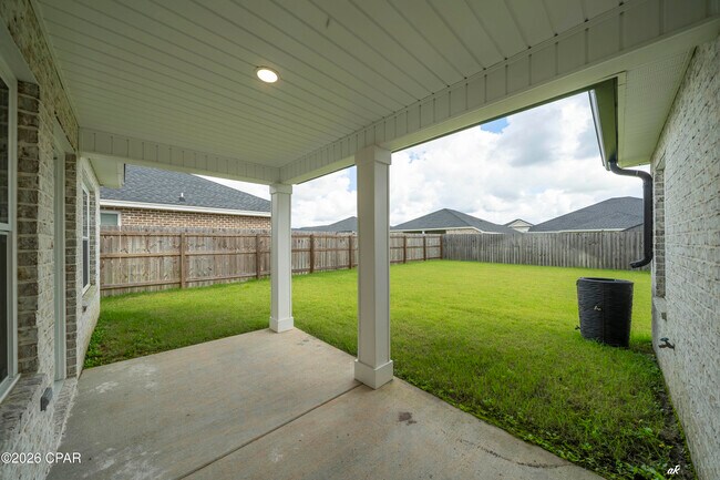 Building Photo - 3800 Redbud Wy