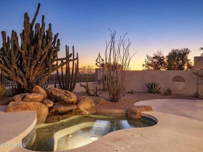 Building Photo - 11627 E Bella Vista Dr