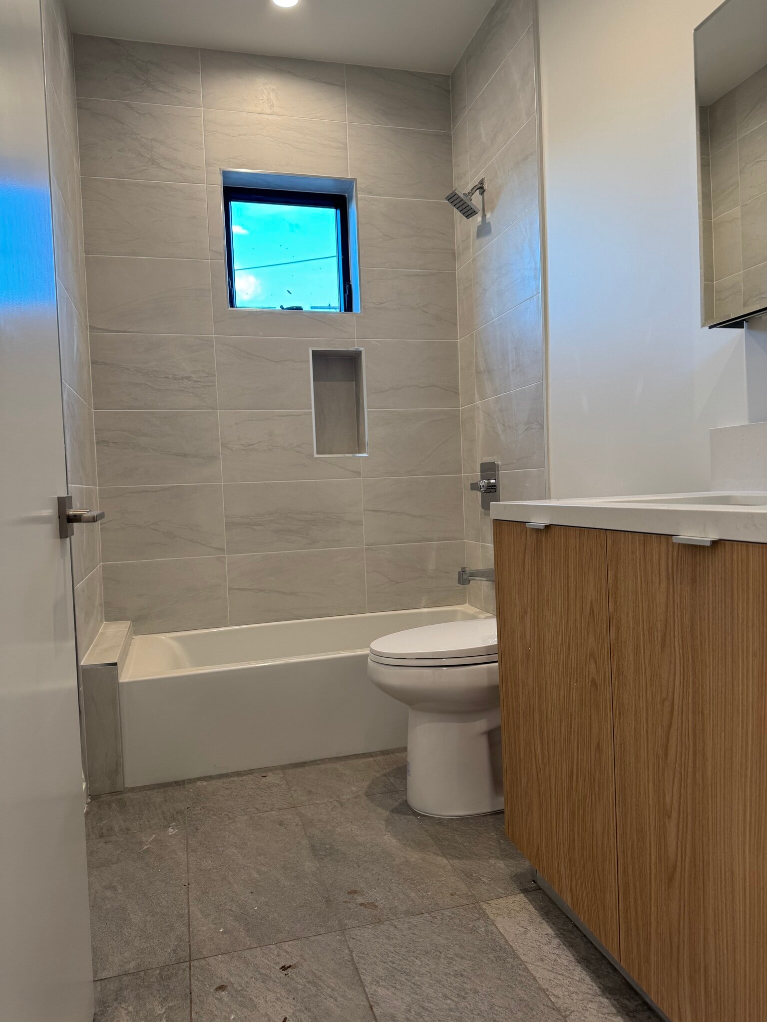 Building Photo - 2520 5th St