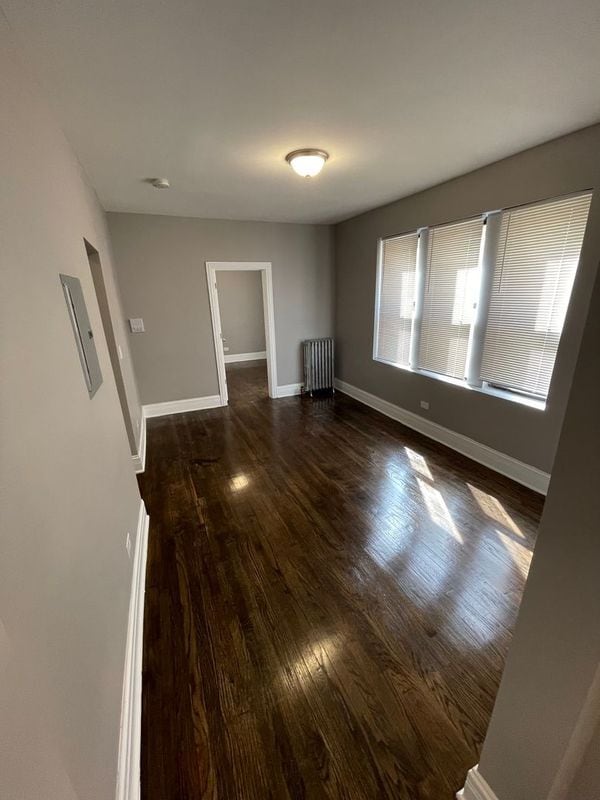 Building Photo - 11023 S Vernon Ave