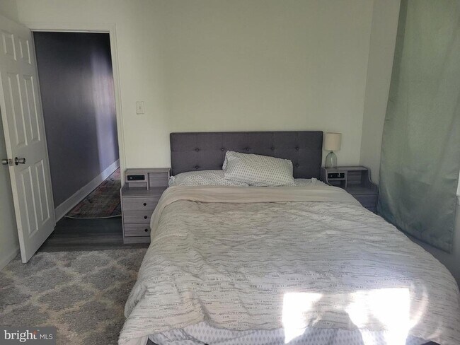 Building Photo - 5418 Baltimore Ave