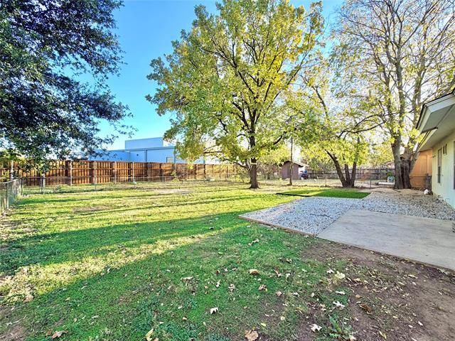 Building Photo - 504 Campbell Ln