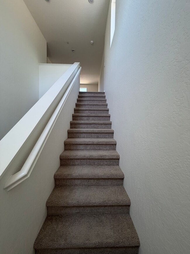 Building Photo - Beautiful New Home for rent in Tulare!
