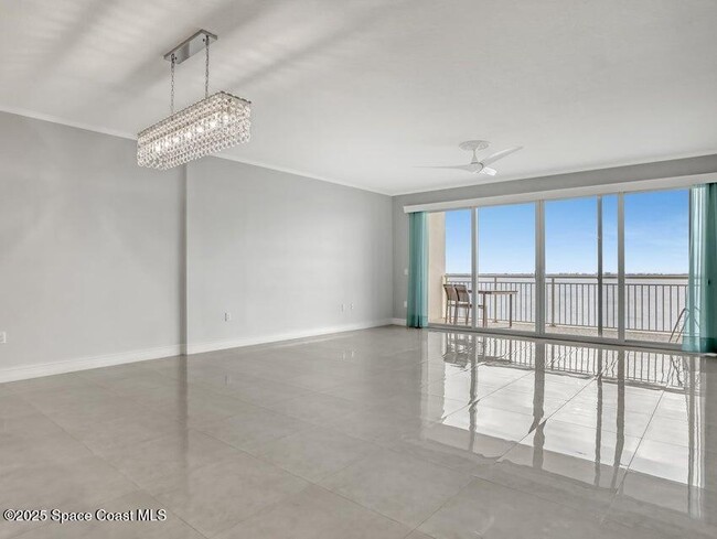 Building Photo - 1435 S Harbor City Blvd