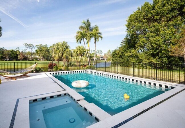 Building Photo - STUNNING REMODELED 4-BEDROOM, 3.5-BATH FUR...